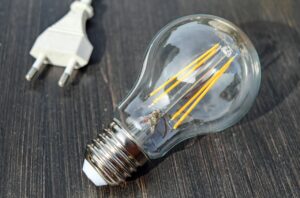 CMIG3 energia queda caem bradesco
