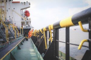 petrobras-petr4-avanca-com-alta-do-petroleo-e-simulado-na-foz