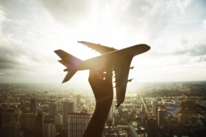 embraer-embr3-dispara-mais-de-7-em-resposta-isencao-veja