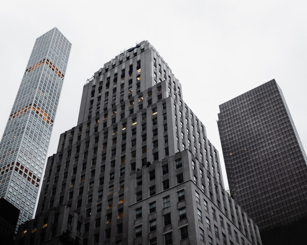 brcr11-dispara-3-apos-anunciar-novas-locacoes-em-edificio