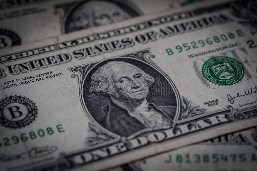 dolar-recua-nova-reducao-juros-eua