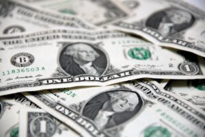 dolar-outubro-queda-recuo
