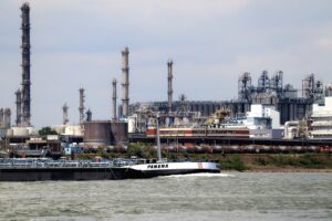 petrobras-petr4-avalia-venezuela-expansao