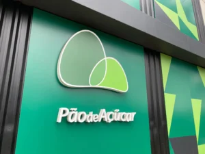 pcar3-cai-rebaixamento-fitch-divida-gpa