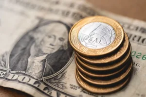 dolar-hoje-alta-eleicoes-eua-ira