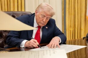 justica-eua-derruba-tarifas-trump