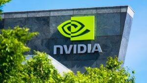 nvidia-nvda-cai-apos-balanco-1t26