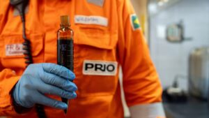 prio-prio3-cai-com-petroleo