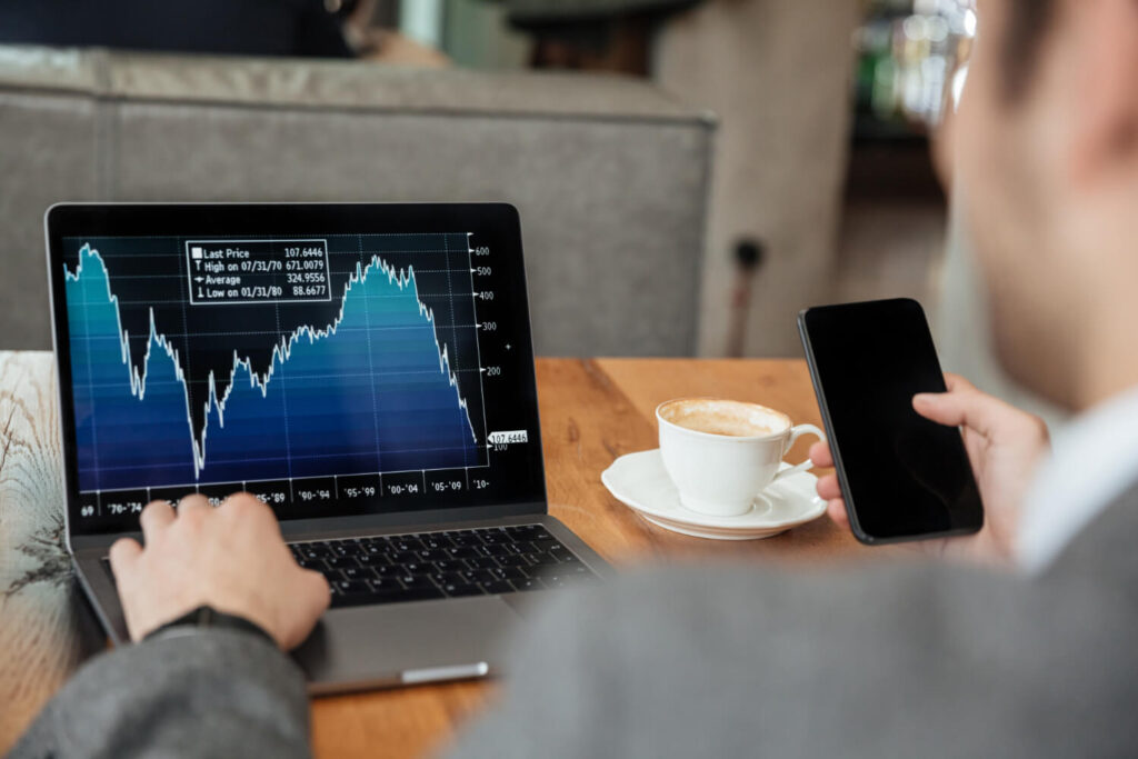 ibovespa-hoje-fecha-estavel-selic-dolar-copom