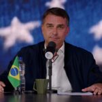 flavio-bolsonaro-pede-voto-util-debate-globo